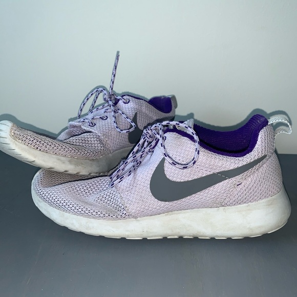Nike Shoes - Custom-Colored Nike Free Runs - Light Purple